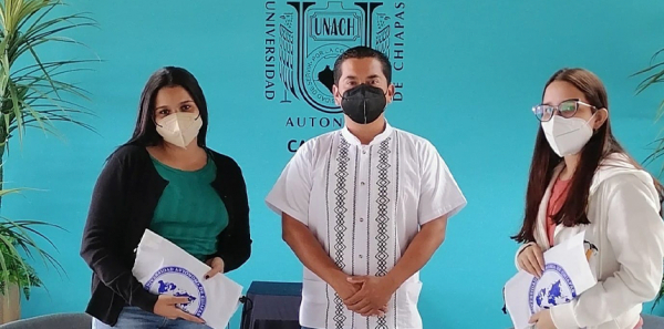 Estudiantes colombianas ingresan a la FCA CVIII.