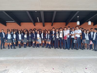 Estudiantes del ITAES visitan la FCA-CVIII-Comitán-Unach.